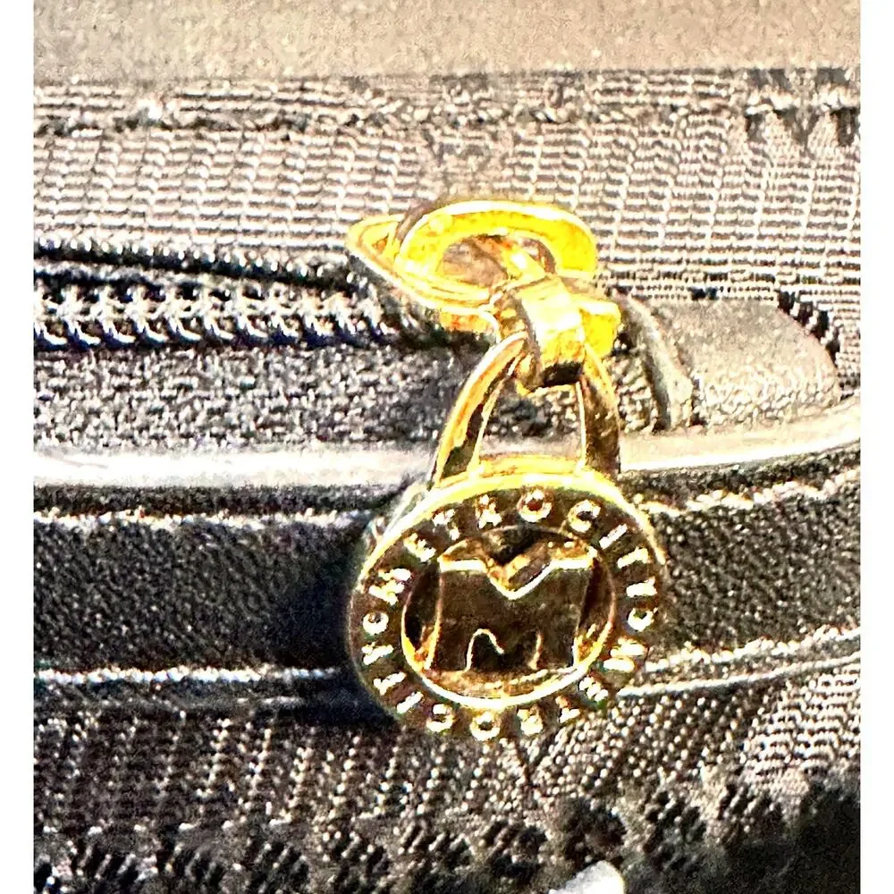 Metrocity crossbody bag